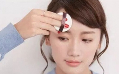 脫妝很快是什么原因？